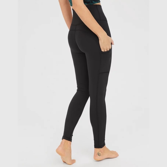 OFFLINE By Aerie The Hugger High Waisted Pocket Legging - Picture 2 of 5